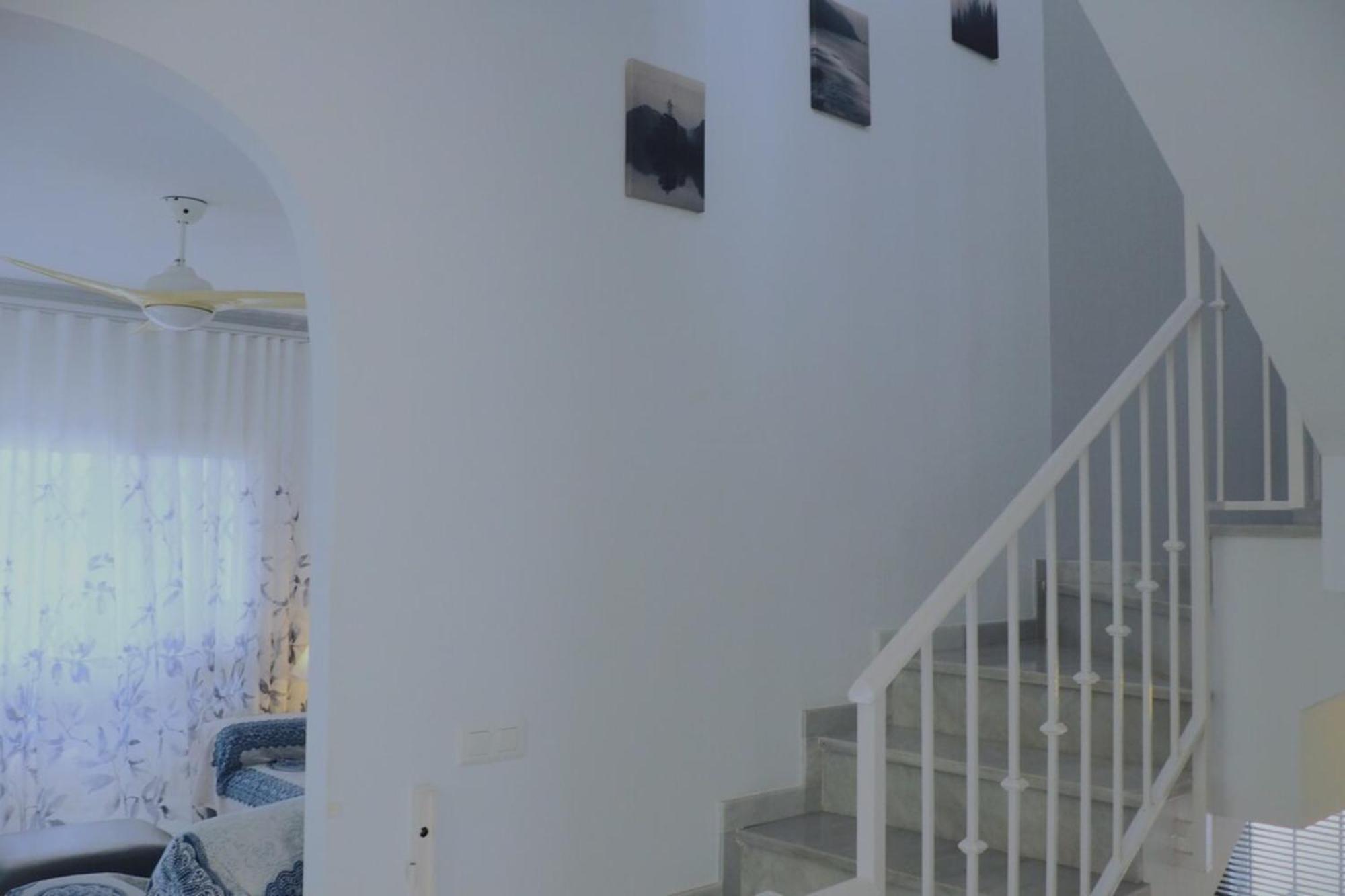 Stylish Villa Private Pool Ideal For Large Family Нерха Екстериор снимка